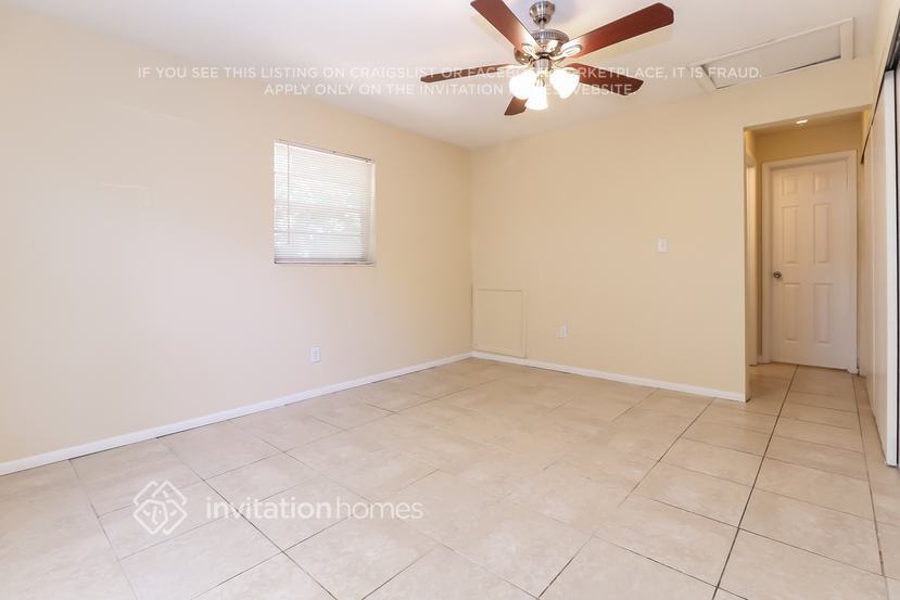 Building Photo - 11781 128th Ave N