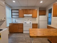 Building Photo - 1420 N Van Buren St