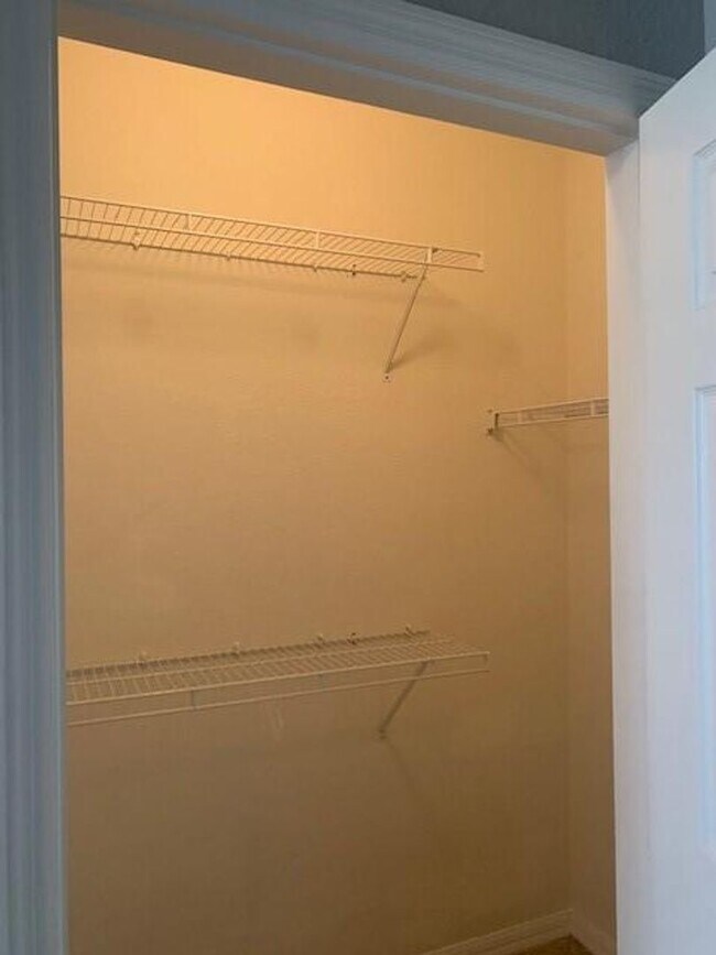 Building Photo - Palm Estates 2 Bedroom 2 Bath Condo w/Attached garage