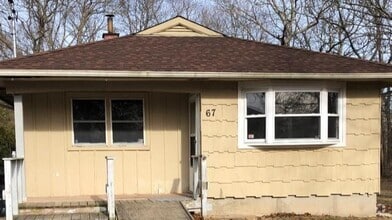 Building Photo - 67 Johns Neck Rd