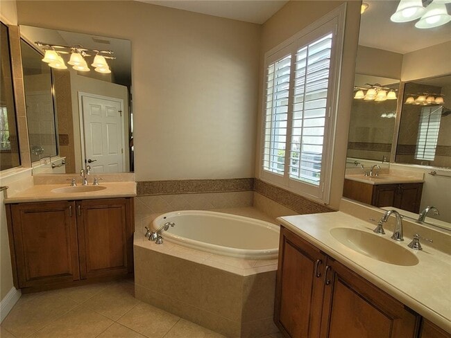 Building Photo - 7486 Edenmore St