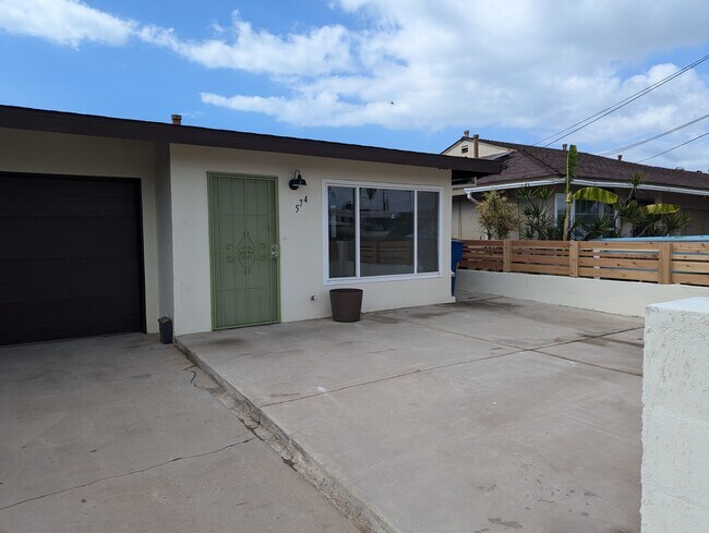 Building Photo - 574 Madison Ave