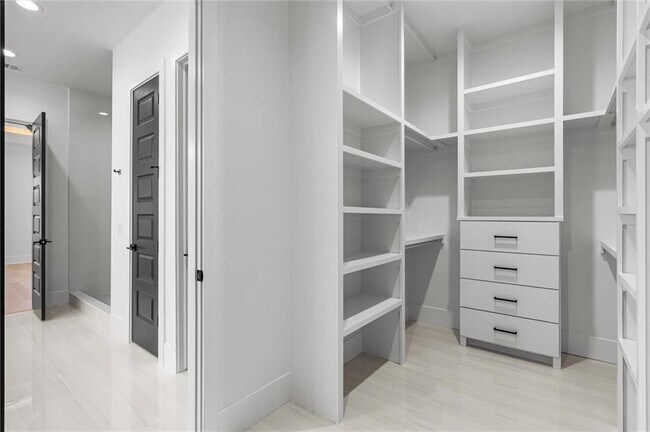 Building Photo - 4427 S 88th St