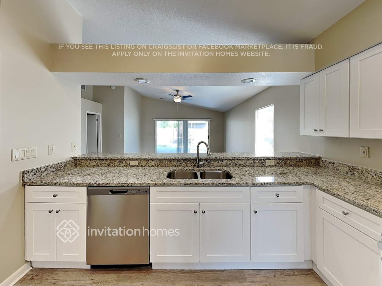 Building Photo - 1916 Bridgehampton Pl