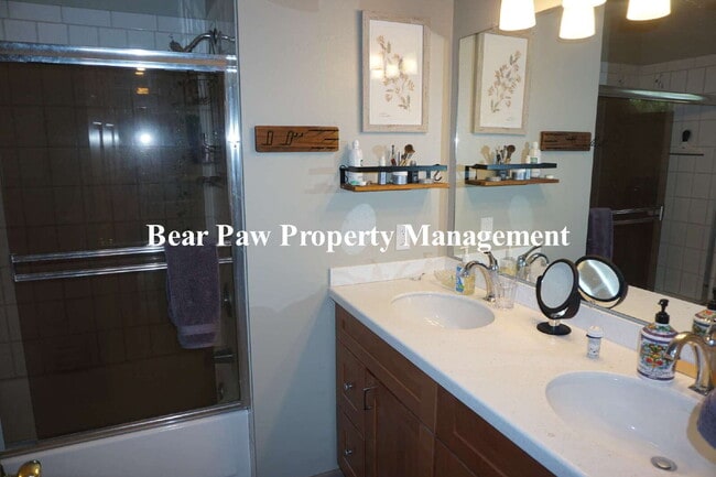 Building Photo - SHORT TERM, FULLY FURNISHED home in Evergr...