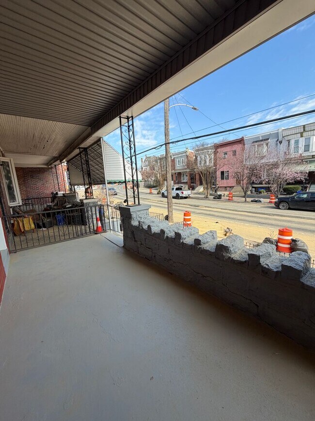 Building Photo - ??? NEWLY RENOVATED 3 BEDROOMS & 2.5 BATH HOUSE LOCATED IN HADDINGTON