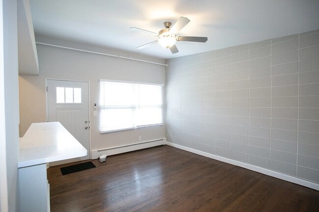 Building Photo - 24 E Washington Ave