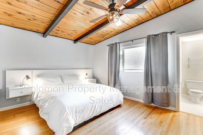 Building Photo - 901 Eucalyptus Ave