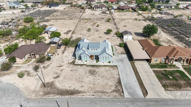 Building Photo - 186 Dos Caballos
