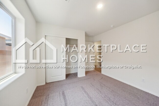 Building Photo - 975 Barkwell Dr SW