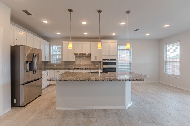 Building Photo - 59 Pioneer Canyon Pl