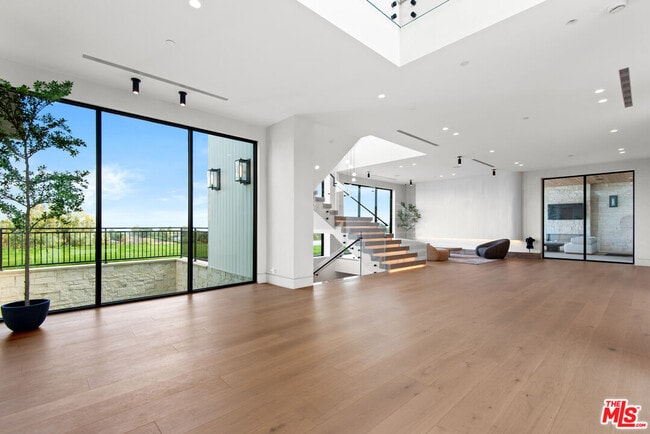 Building Photo - 5340 Whitman Rd