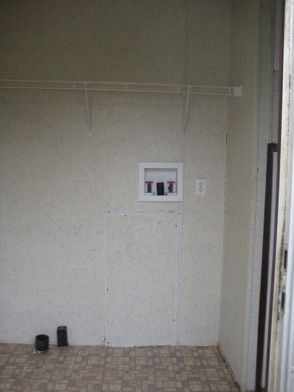 Building Photo - 1844 Carter Grove Rd