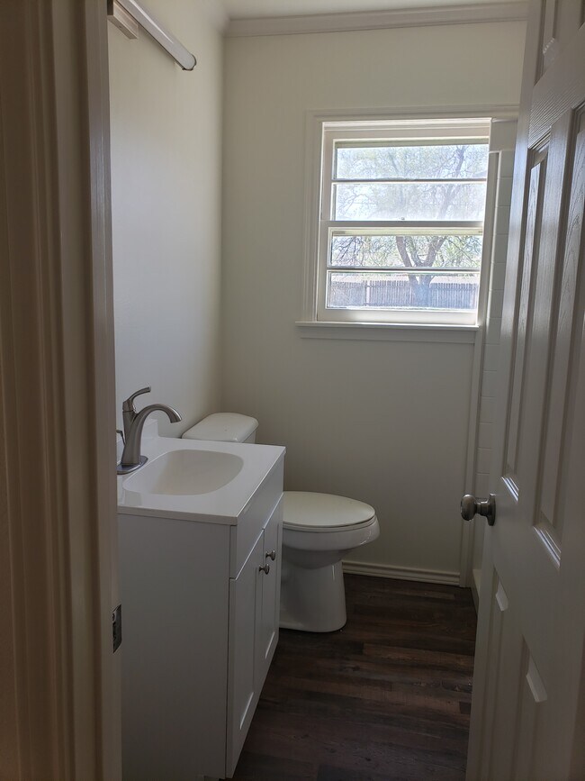 Bathroom - 4823 37th St