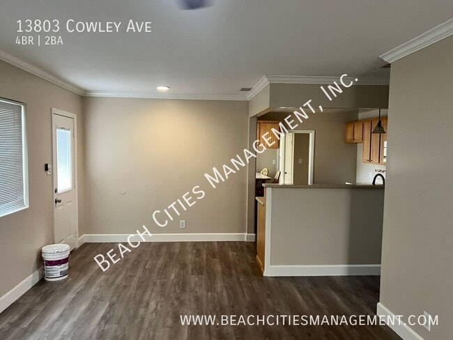 Building Photo - 13803 Cowley Ave