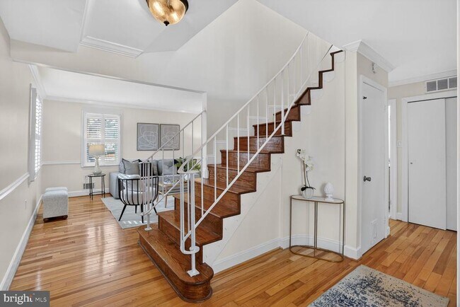 Building Photo - 6015 Ticonderoga Ct