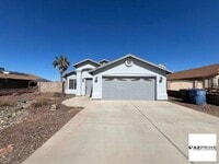 Building Photo - Very nice 3 bed 2 bath in Vista Del Sol