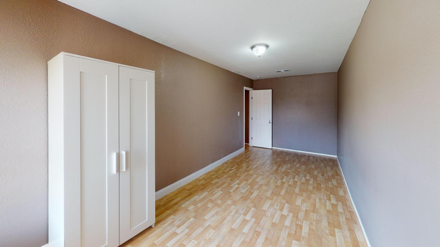 Building Photo - 904 Purple Martin Ct