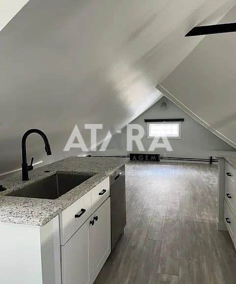 Building Photo - 2274 S 800 E