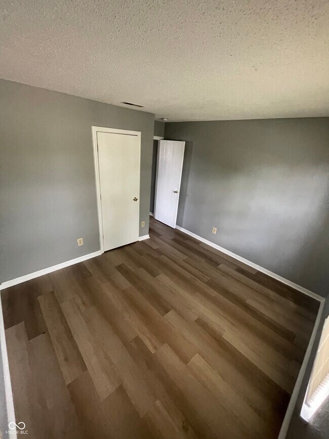 Building Photo - 10856 Orchard Valley Way