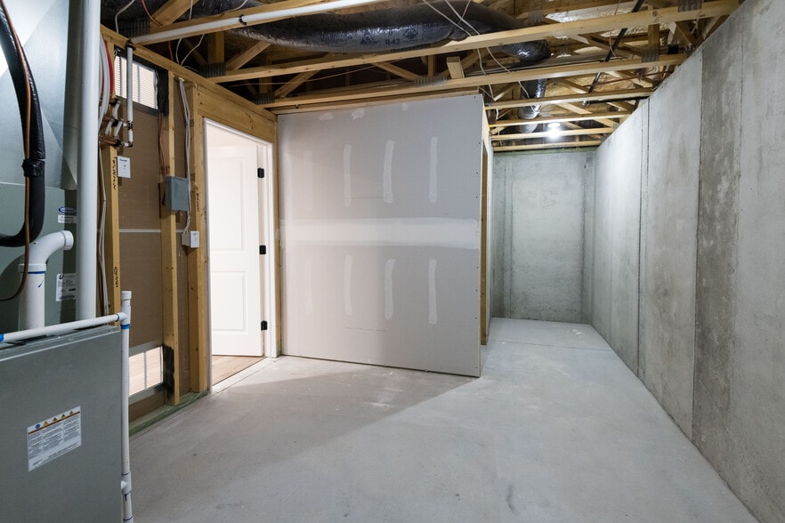 Basement - Storage, Mechanical - 5347 Pinecrest Ct N