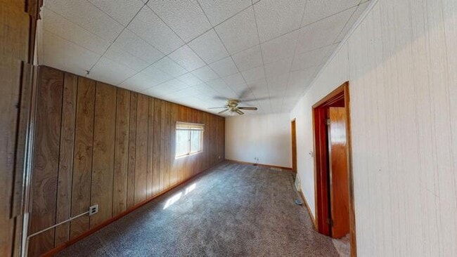 Building Photo - 312 8th St NW