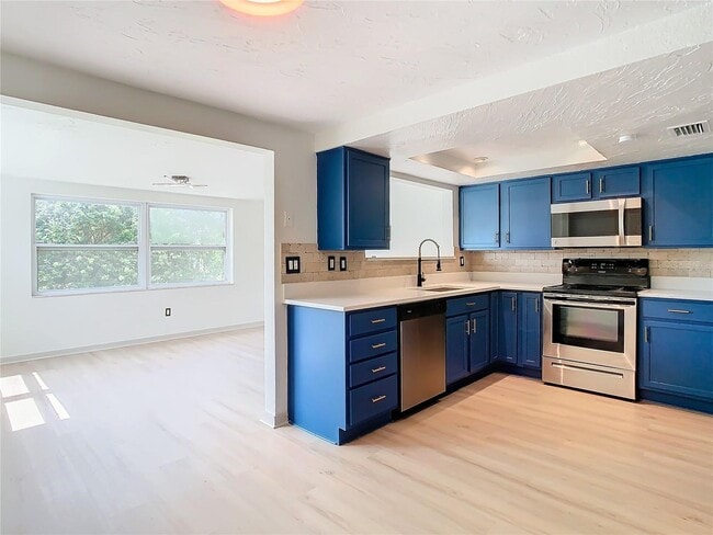 Building Photo - 12701 Cornell Ct