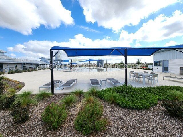 Building Photo - 7244 Pasture Run