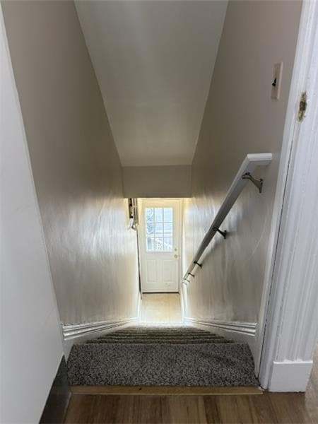 Building Photo - 835 York St