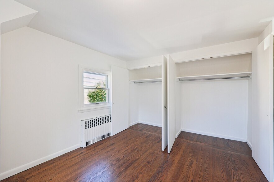 Building Photo - 901 82nd St