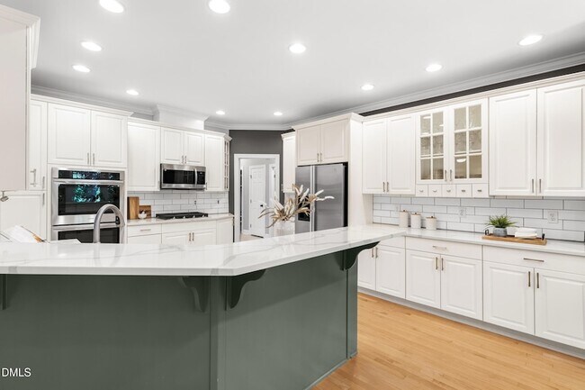 Building Photo - 5801 Sand Pebble Pl