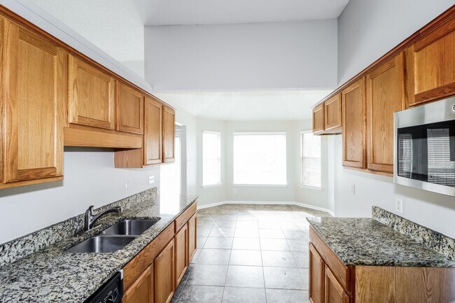 Building Photo - 5591 Autumn Valley Dr