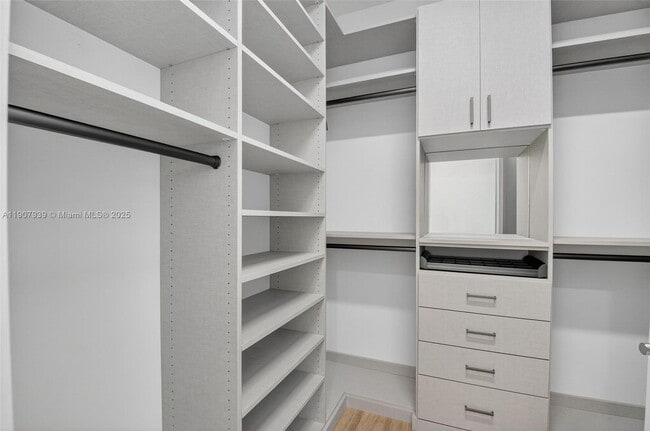 Building Photo - 8356 Royal County Down Rd