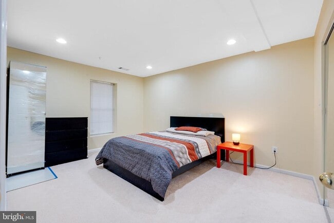Building Photo - 13102 Ogles Hope Dr