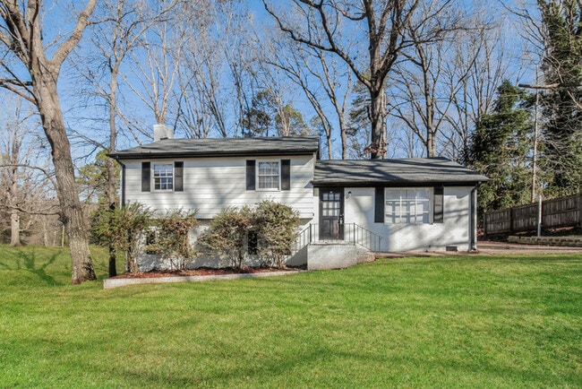 Building Photo - 316 Donna Ave
