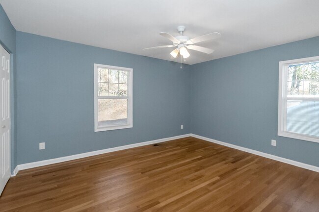 Building Photo - Don’t Miss Out! Look, Lease, and Live Spec...