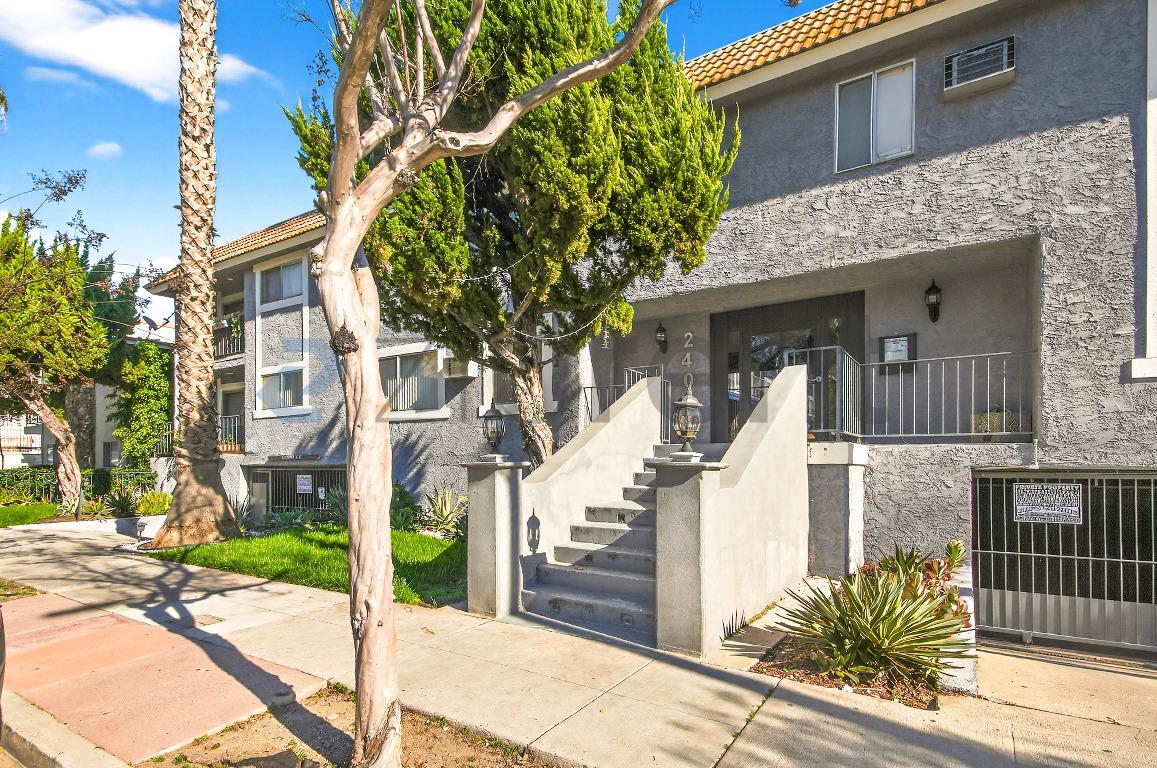 Building Photo - 240 W Verdugo Ave