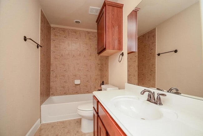 Building Photo - 25939 Celtic Terrace Dr