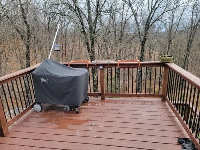 Building Photo - 230 Settlers Pass