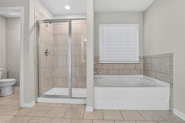 Building Photo - 1553 Spring Hollow Way