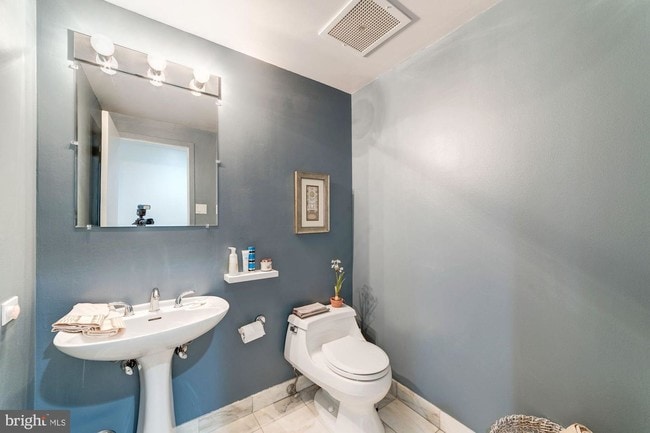 Building Photo - 2501 M St NW