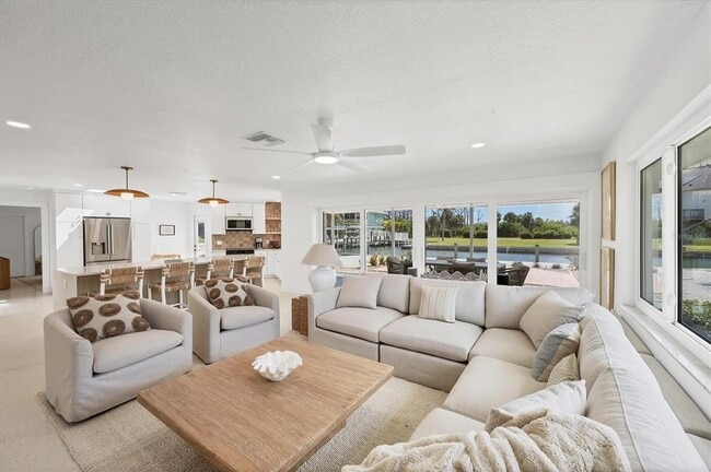 Building Photo - 1915 Pennsylvania Ave