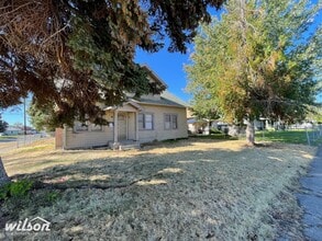 Building Photo - Spacious 4-Bedroom Oasis in the Heart of Yakima – Perfect for Family Living!