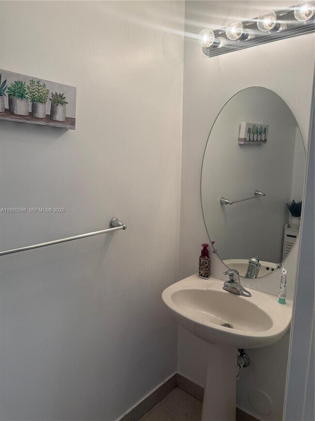 Building Photo - 14602 SW 11th St