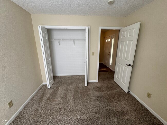 Building Photo - 7644 Scatter Woods Ln