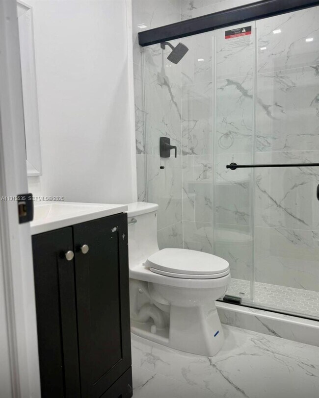 Building Photo - 7521 NE 2nd Ct