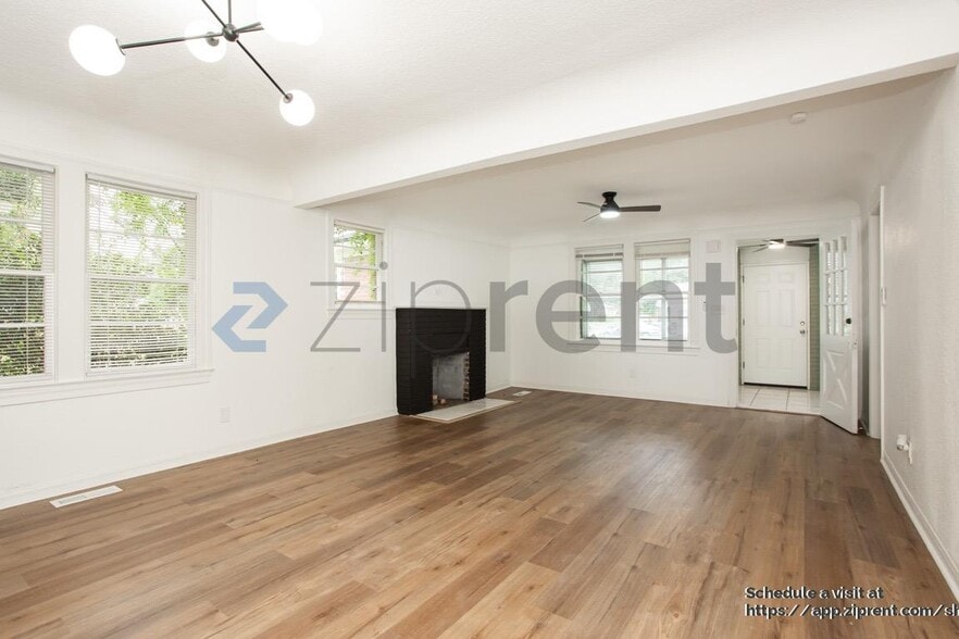 Building Photo - 819 McDuff Ave S