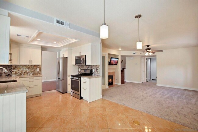 Building Photo - 4 Bed/2.5 Bath Home in Poway. Open Floor P...