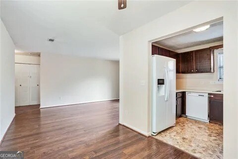 Building Photo - 76 Sandalwood Cir