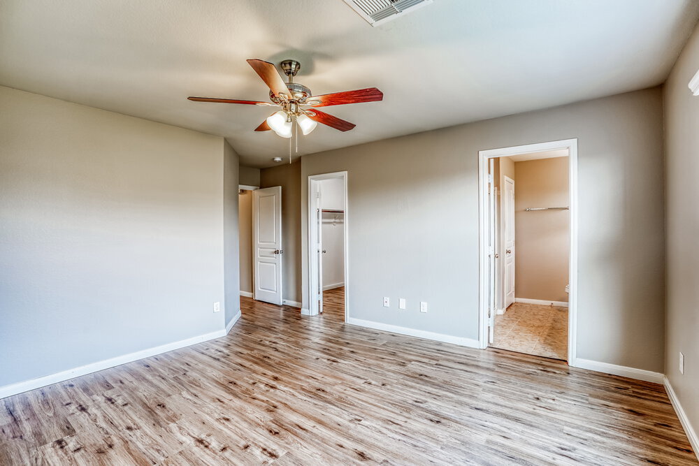 Building Photo - 6450 Dayridge Ln